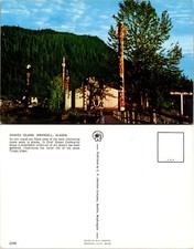 Cartolina postale Shakes Island totem pali foresta montagne Wrangell Alaska