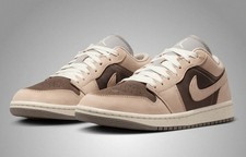 IB7011-001 Nike Air Jordan 1