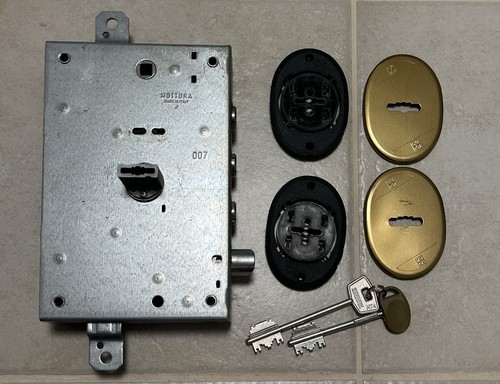 Serratura porta blindata - porta,