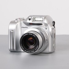 Fujifilm FinePix 2800 Zoom 2
