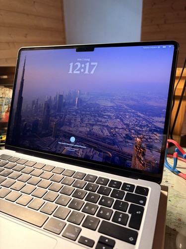 Macbook air 2025 - 16gb,