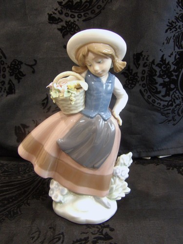 1983 lladro porcelain - 1983,