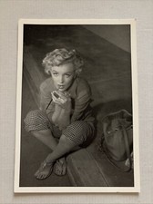 MARILYN MONROE in CARTOLINA