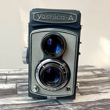Yashica A fotocamera medio
