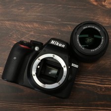 Nikon D3300 DSLR Camera con