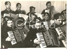 1930 MILANO Prima scuola italiana di fisarmonica Foto