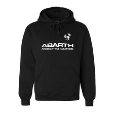 FELPA CON CAPPUCCIO E TASCHE