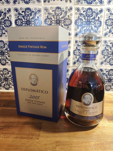 Rhum diplomatico vintage - /,
