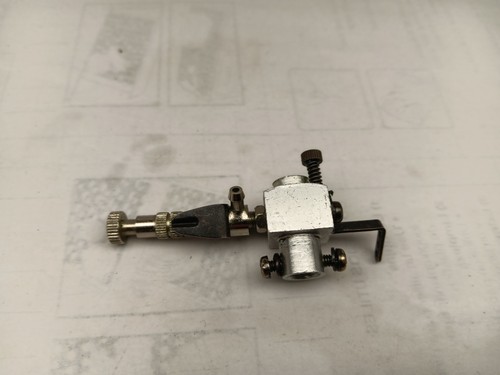 Carburatore per motore modello