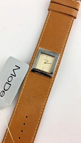 Orologio mode sector - by,
