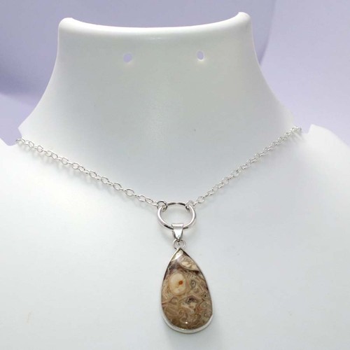 Collana esclusiva fossile - , di