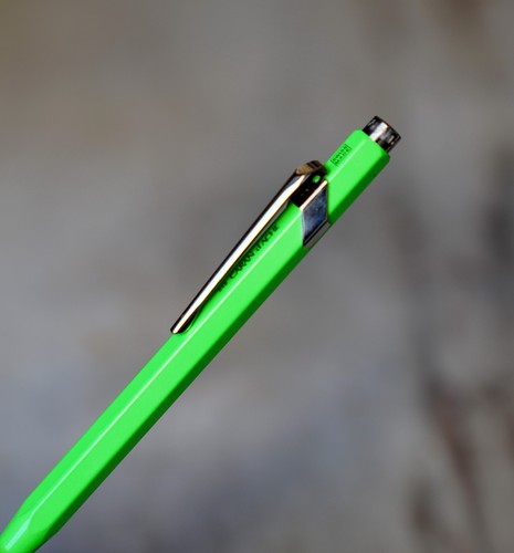Tres beau stylo bille caran - bille,