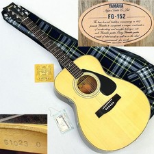 Chitarra acustica YAMAHA