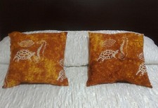 COPPIA DI CUSCINI DA ARREDAMENTO COMPLETI DI IMBOTTITURA MISURA 45X45