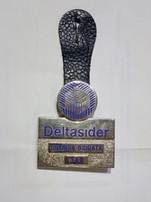 [NC] Distintivo GUARDIA GIURATA delle ACCIAIERIE DELTASIDER di AOSTA (10x5 cm)