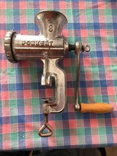 TRITACARNE DA TAVOLO IN FERRO O GHISA ,CROMATO, COME NUOVO,CON ACCESSORI