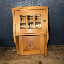 Armadio vintage in pino da