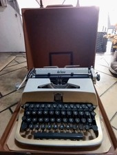 Macchina da scrivere vintage