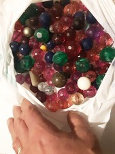 SACCHETTO DI PALLINE COLORATE BUCATE PER LA REALIZZAZIONE DI COLLANE O BRACCIALI