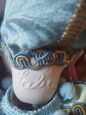 BAMBOLOTTO D'ARTISTATUTTO  IN FINE BISCUIT MARCA SABA GIULLARE FAIRY