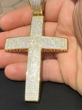 Ciondolo croce tonda diamante
