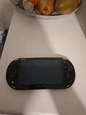 Ps Vita 2000