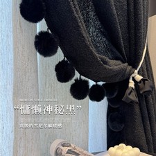 tenda da finestra in ciniglia