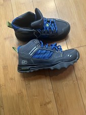 Pacchetto di 2 paia di scarpe per bambini taglia 12,5 e 12,5 guarda le foto,