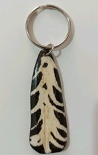 Portachiavi Artigianale Etnico Osso Lungo 10 Cm Ulitizzabile  Come Ciondolo 