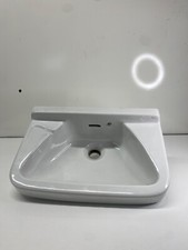 Lavabo blanc en céramique