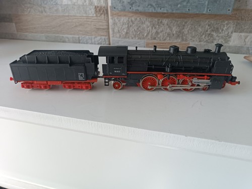 Locomotiva con tender della