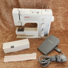 MACCHINA DA CUCIRE BERNINA
