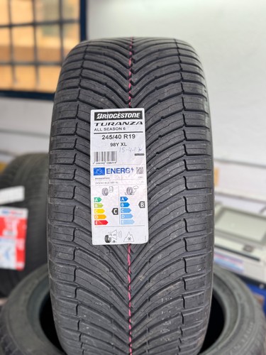 Gomma pneumatico 245 40r19 - 1, 245/40r19