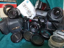 Minolta Dynax 7000i Fotocamera autofocus reflex 35mm con obiettivi AF accessori