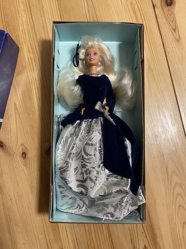 Bambola barbie velluto - barbie,