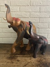 Coppia di Elefanti In Legno