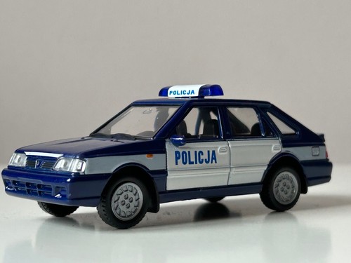 Polonez caro plus - plus, police
