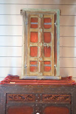 finestra indiana , cornice decorativa