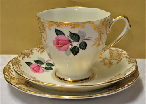 Piatto piattino tazza - , trio