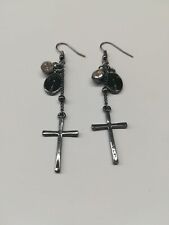 Orecchini pendenti croce, madonnina e brillantini colore nero e argento 6cm