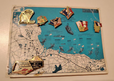 Sbarco in Normandia D-Day cartolina con spille pins