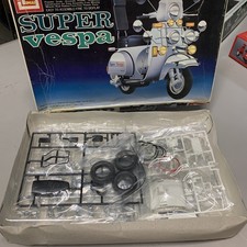 SUPER VESPA P200e 1/12 Imai |