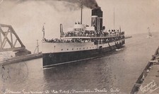1906 - Steamer Turbina at the