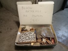 Lotto Accessori Per Presepe ,muschio,mattoncini,rocce,casette, colla vinilica