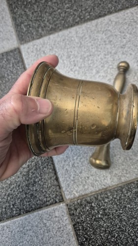 Antico mortaio bronzo molto - mortaio,