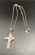 Collana con ciondolo croce