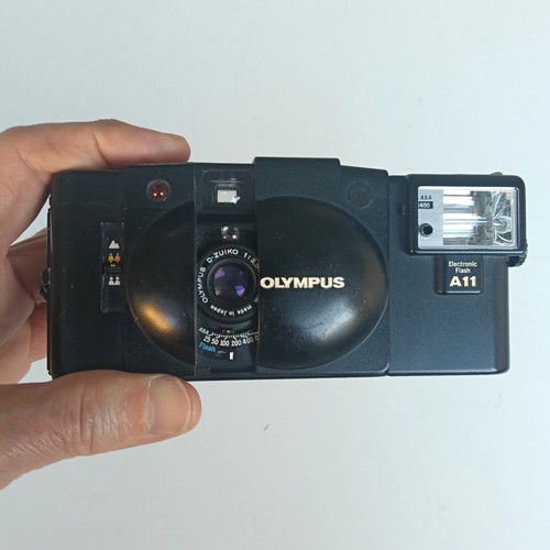 Olympus xa2 con flash a11 - xa2,