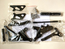 Pedane arretrate regolabili