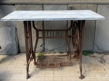 CONSOLE / TAVOLINO CON BASE MACCHINA DA CUCIRE VINTAGE  "  SINGER  "  E VETRO