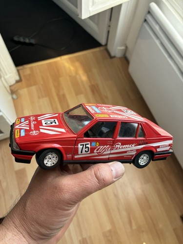 Alfa roméo burago 24 - roméo, 75
